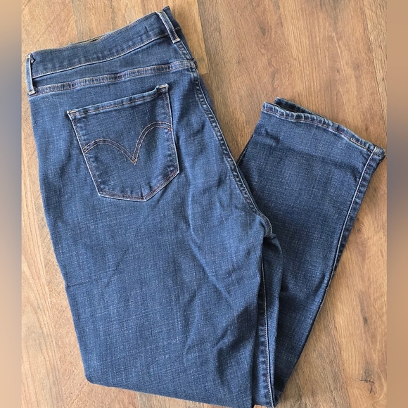 Levi's Denim - Levi Jeans classic cut women's size 16 Med Blue